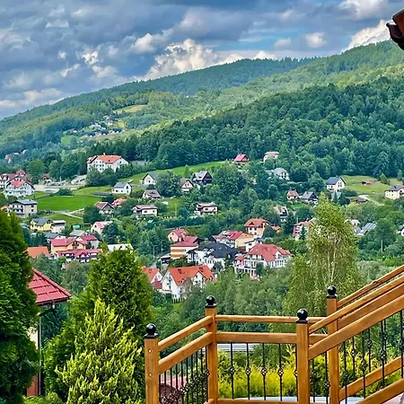 Dom Na Zboczu Gory