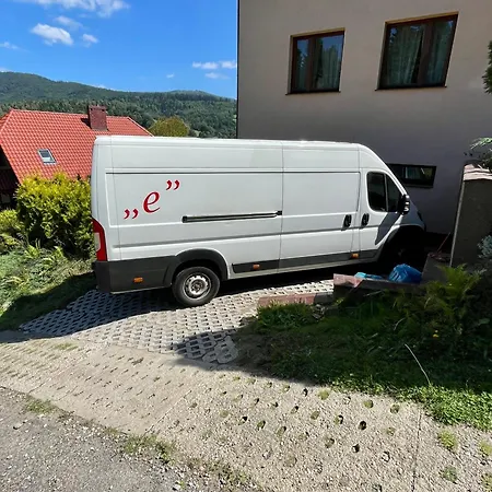 Dom Na Zboczu Góry Brenna