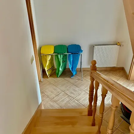 Dom Na Zboczu Góry *