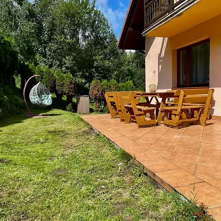 Dom Na Zboczu Góry * Brenna