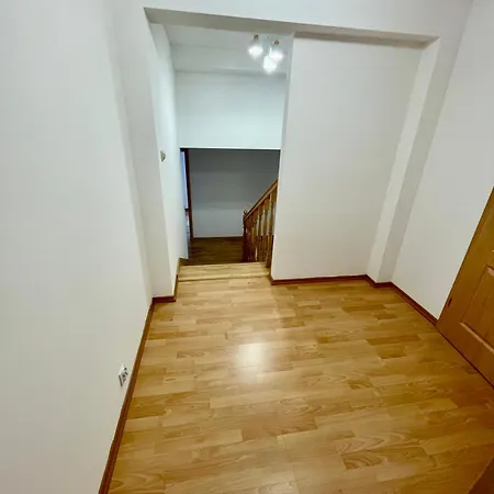 Villa Dom Na Zboczu Góry Brenna