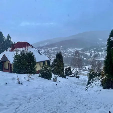 Dom Na Zboczu Gory * برينا