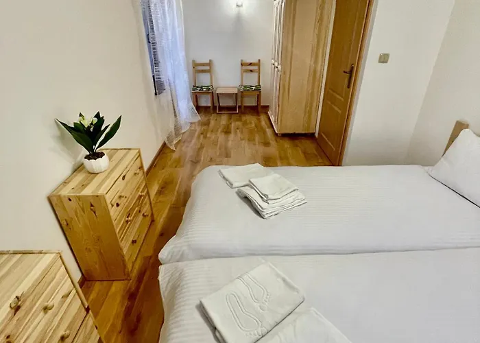 Dom Na Zboczu Gory Vila *