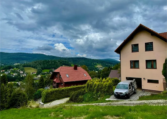 Vila Dom Na Zboczu Gory